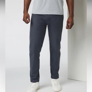 Vuori Meta Pant Athletic Slim Fit in Charcoal